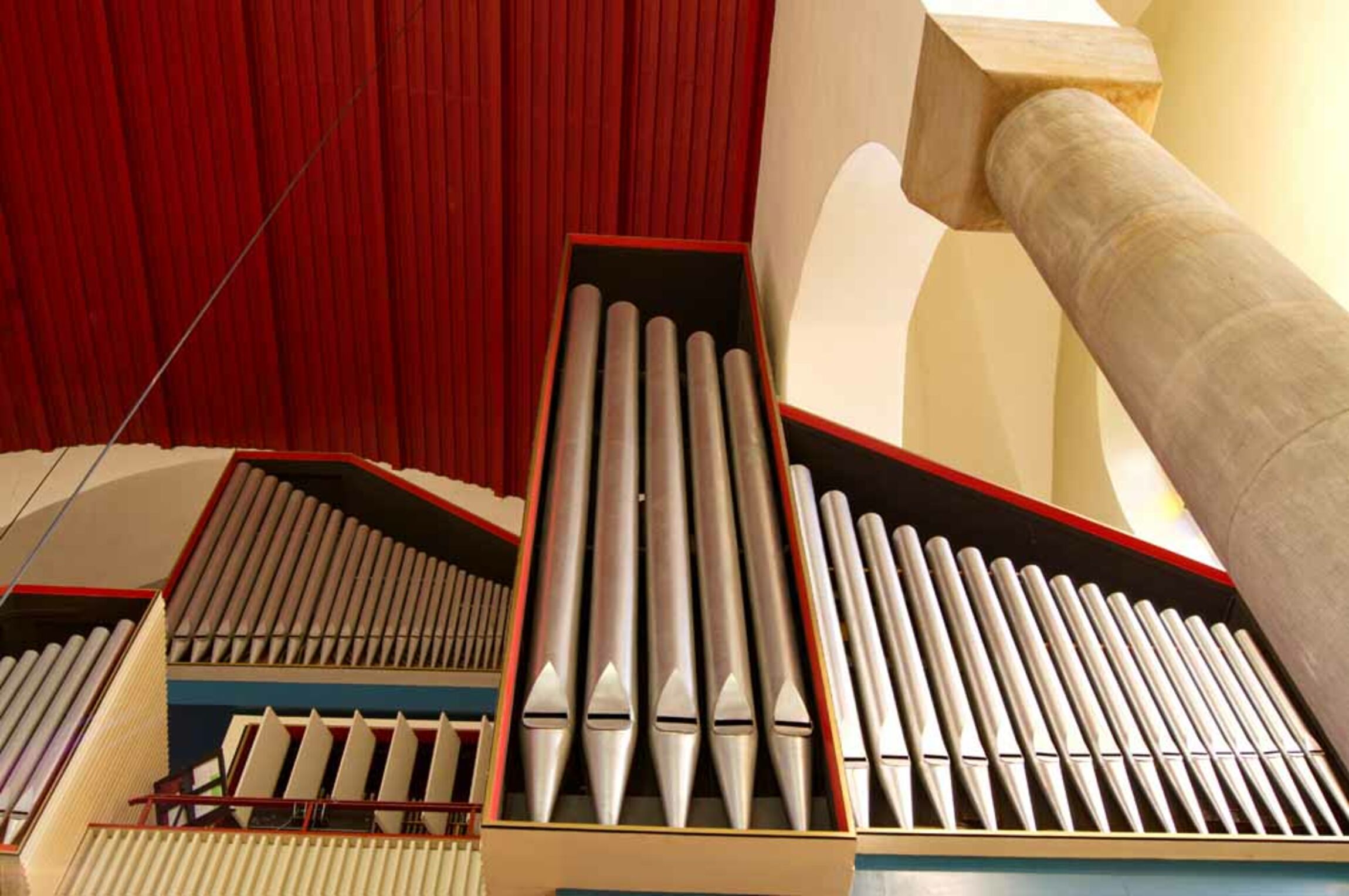 Picture of the organ in Petri Church